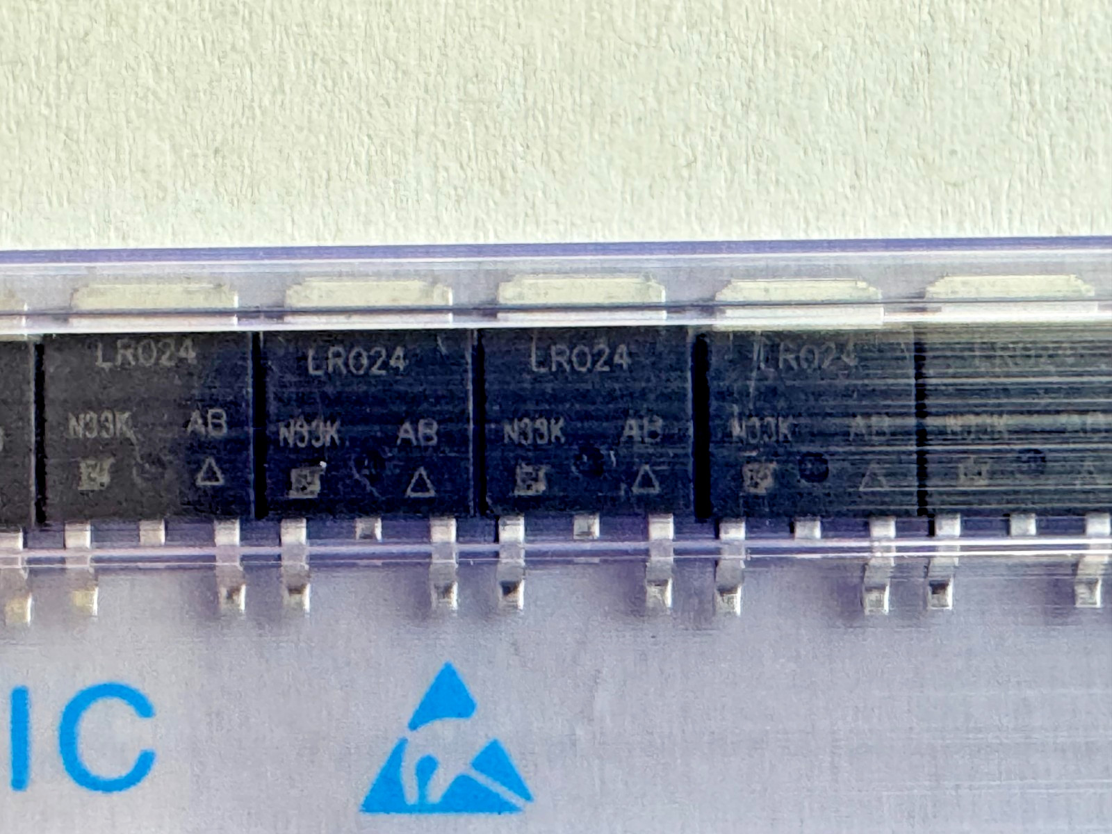5PCS IRLR024PBF Vishay Siliconix Transistor MOSFET N-CH 60V 14A 42W DPAK(TO-252)