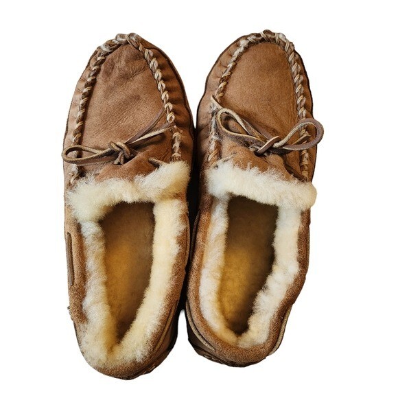 L.L.Bean Men's Tan Faux Fur Moccasins Size 8 Medium
