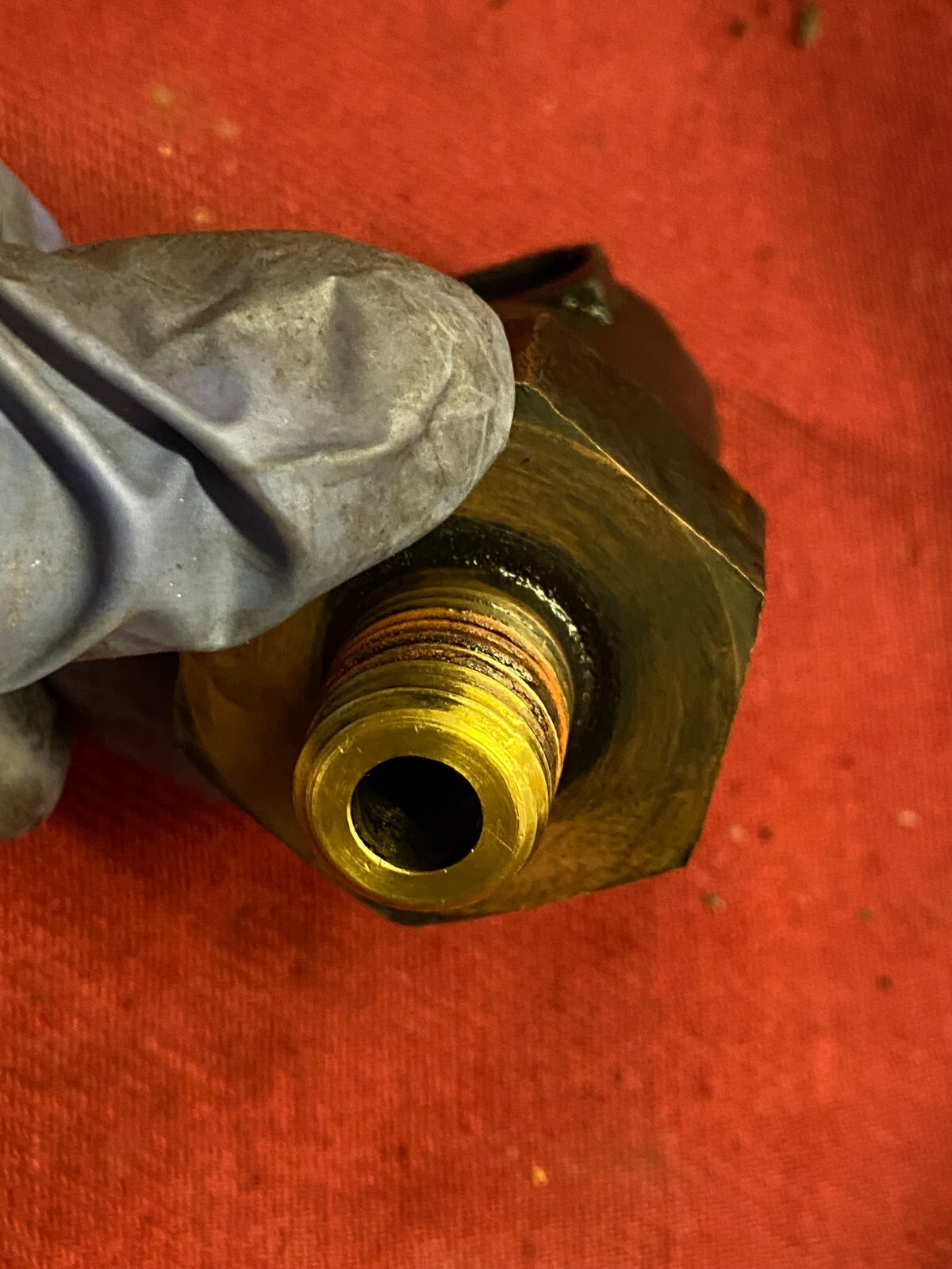 DETROIT DIESEL SENSOR OIL PRESSURE 23511176