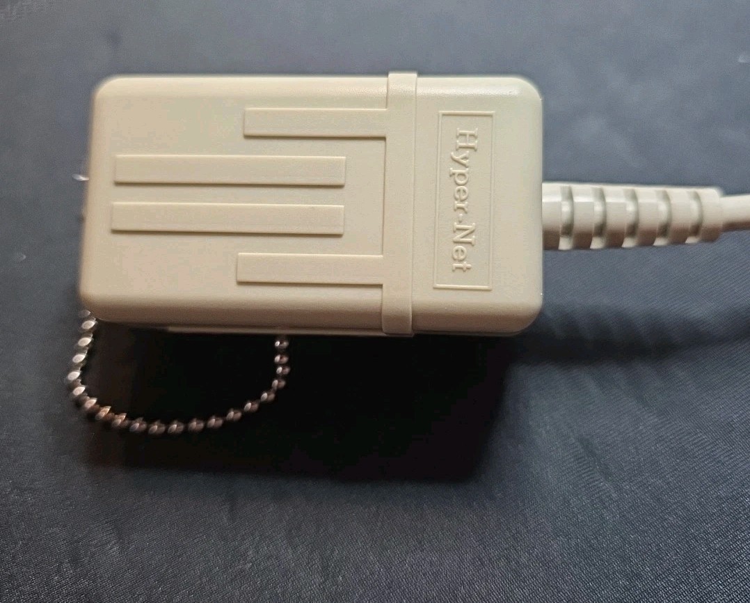 D4) HyperNet LocalTalk for Apple Macintosh  8-Pin DIN Transceiver terminator