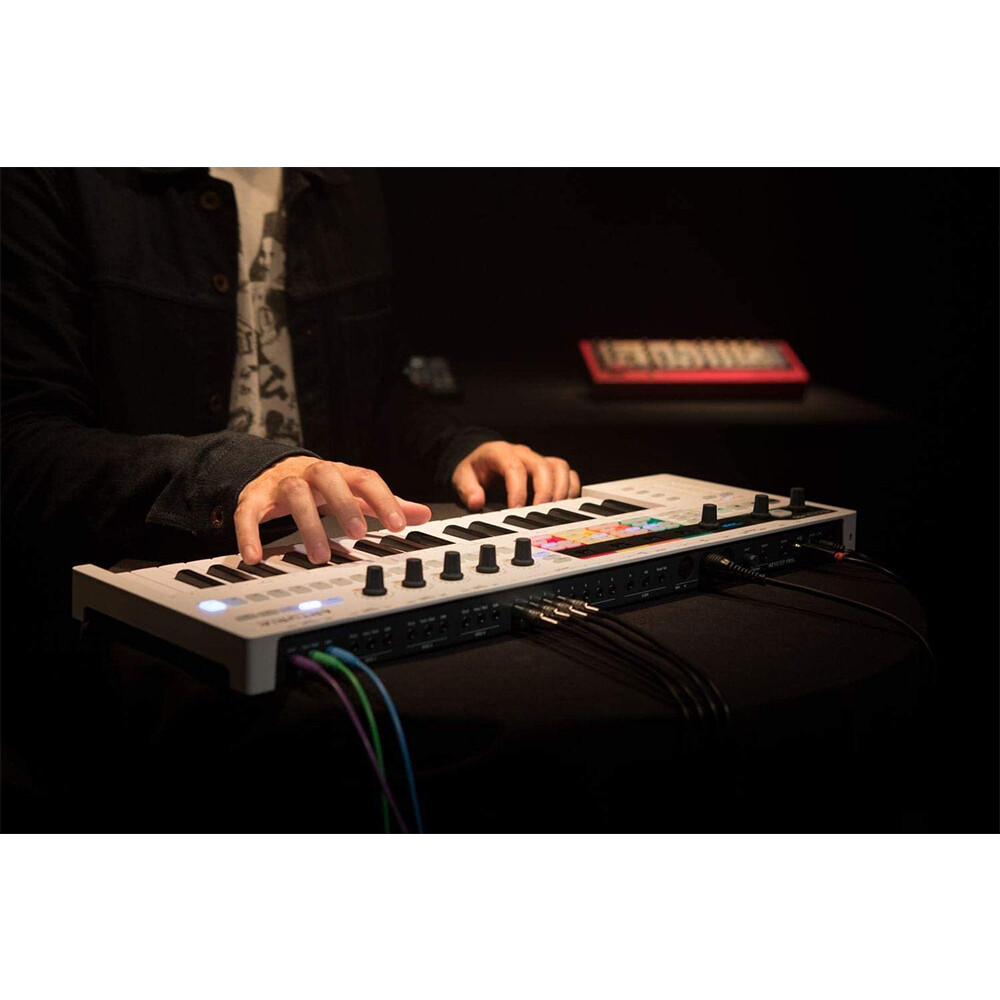 Arturia KeyStep Pro Keyboard with Advanced Sequencer and Arpeggiator