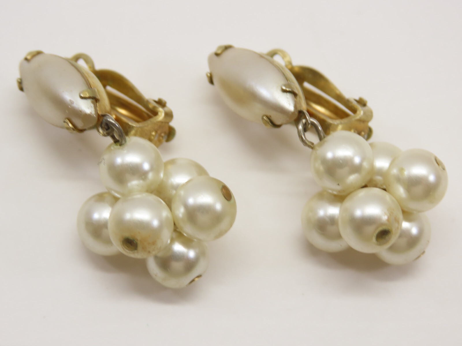 Earrings Signed Lewis Segal Gold Tone Faux Pearl Cluster Gorgeous Vintage D2119