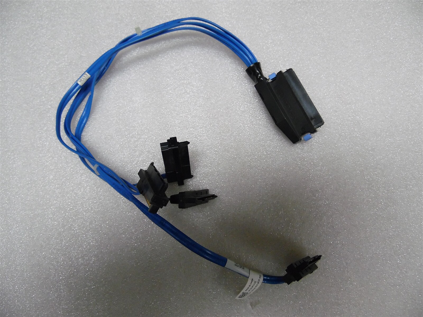 DELL SERVER RAID PERC 6I 6/IR 4 DROPS CABLE SFF-8484 P322X T7500 T7400 T5500