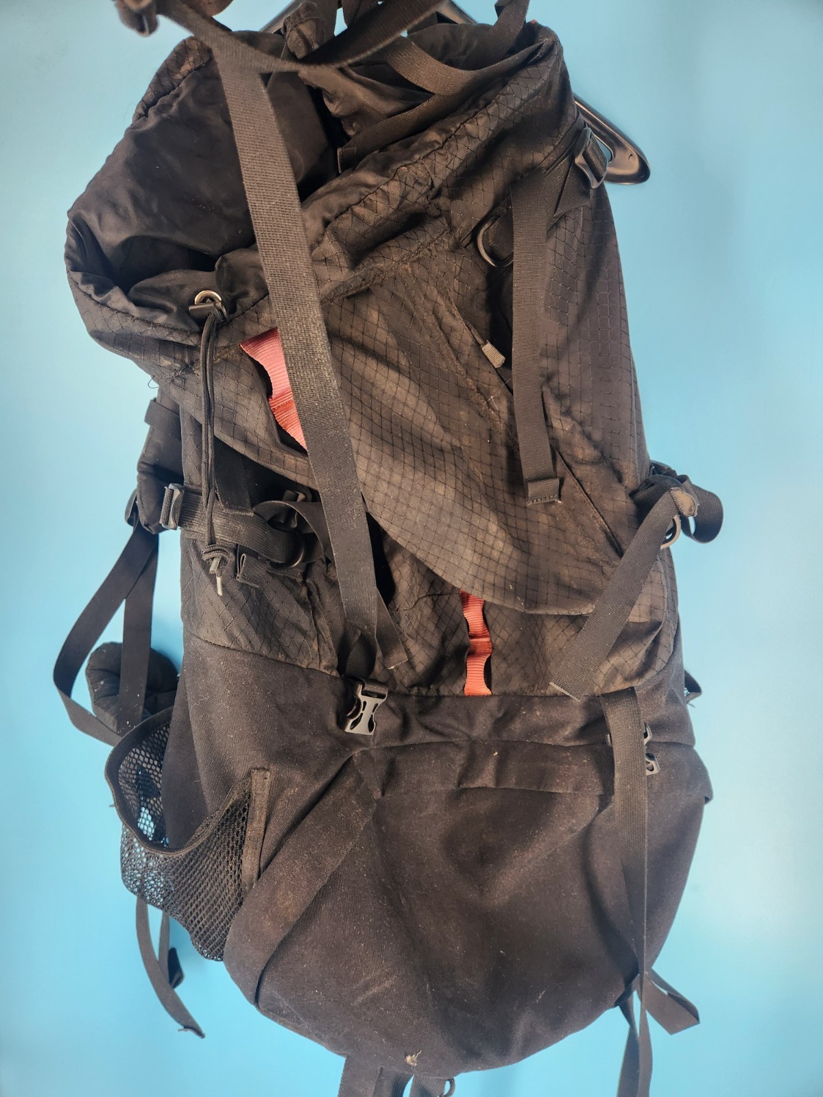Eddie Bauer 66L Internal Frame Hiking Climbing Camping Backpack EB20453