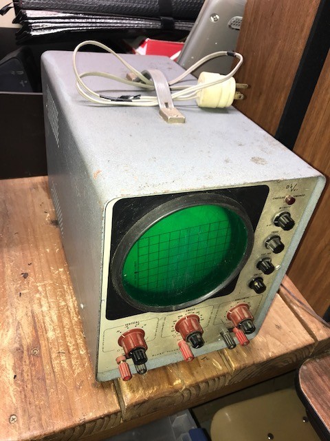 Vintage DeVry Industries Oscilloscope Model 18000E