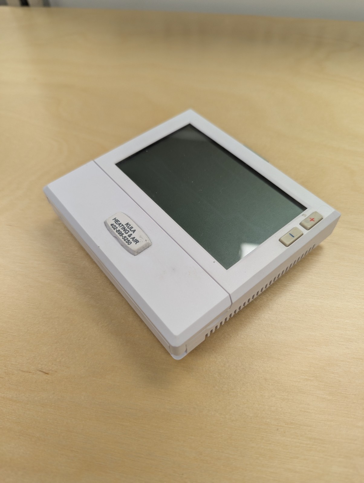 Pro 1 Model 805 Programmable Thermostat