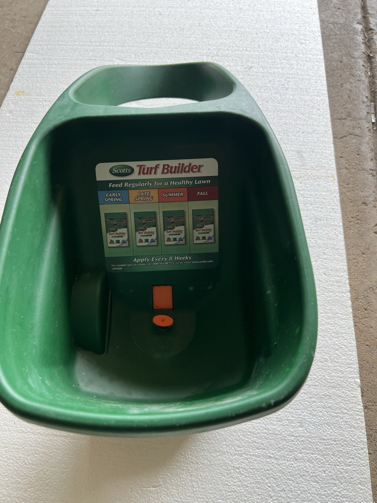 Scotts Turf Builder Handheld Spreader Green Plastic for Seeds Fertilizer