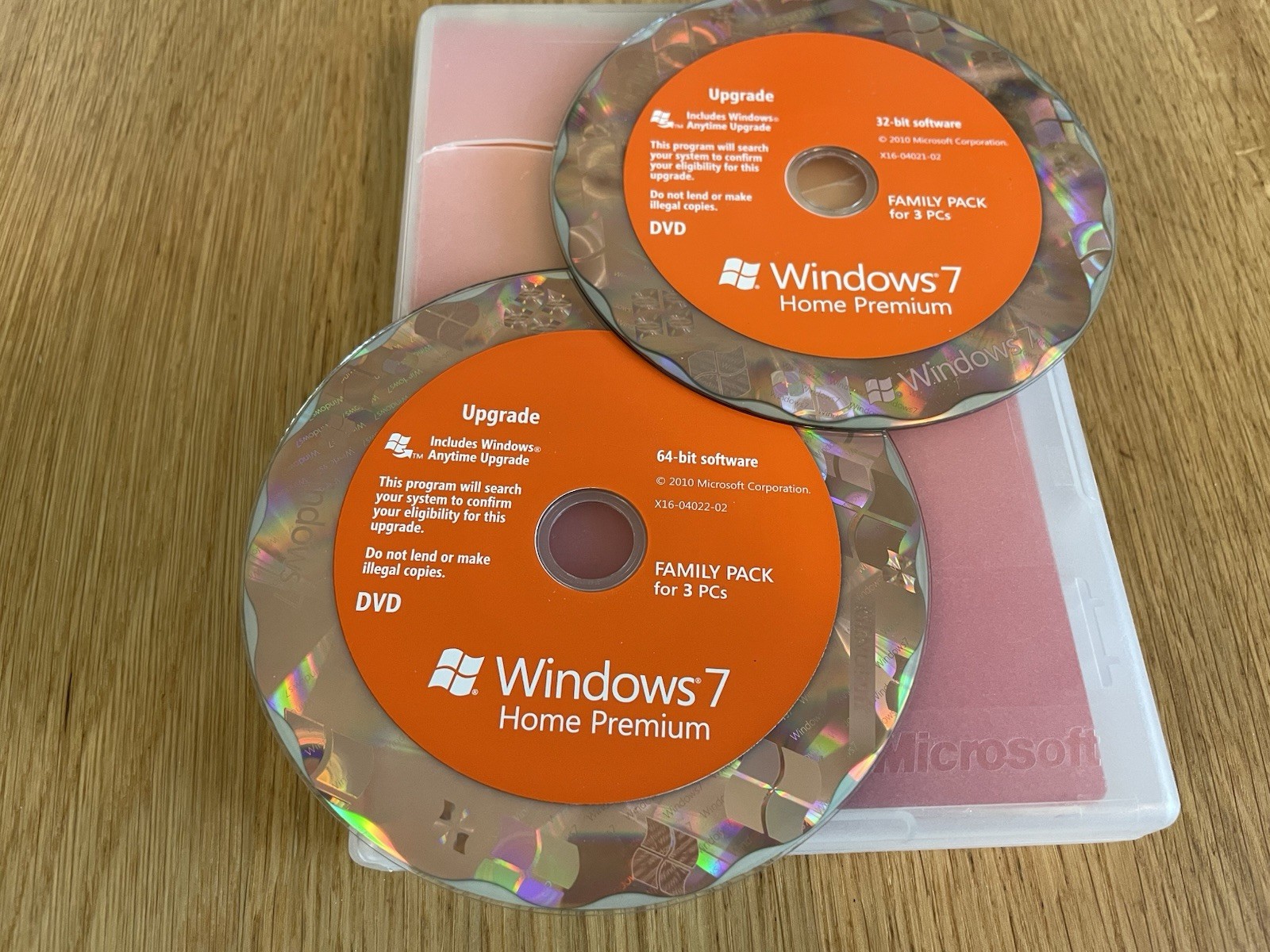 Microsoft Windows 7 Home Premium Family Pack Upgrade 3 PCs w/ Product Key