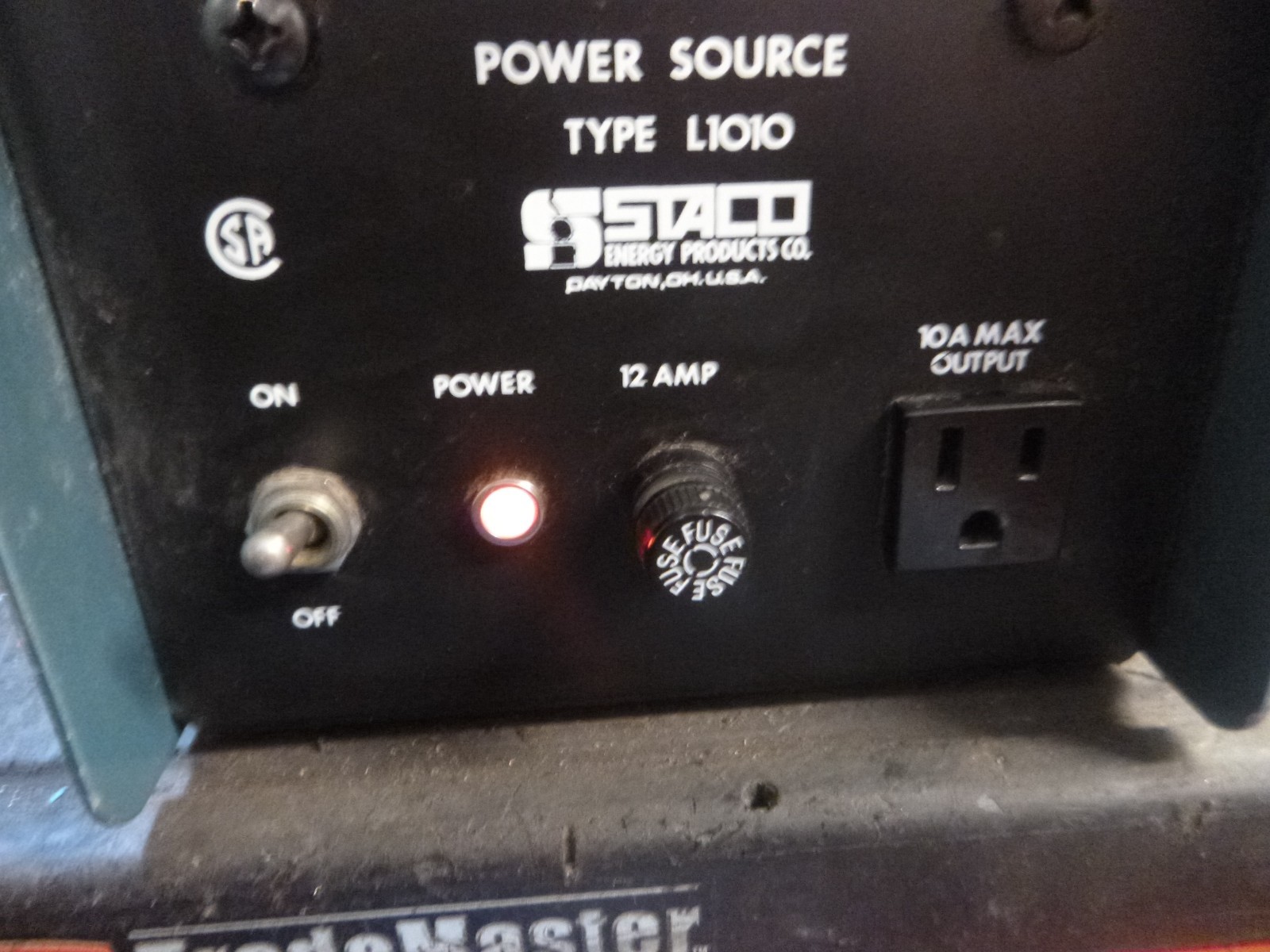 STACO L1010 VARIABLE TRANSFORMER
