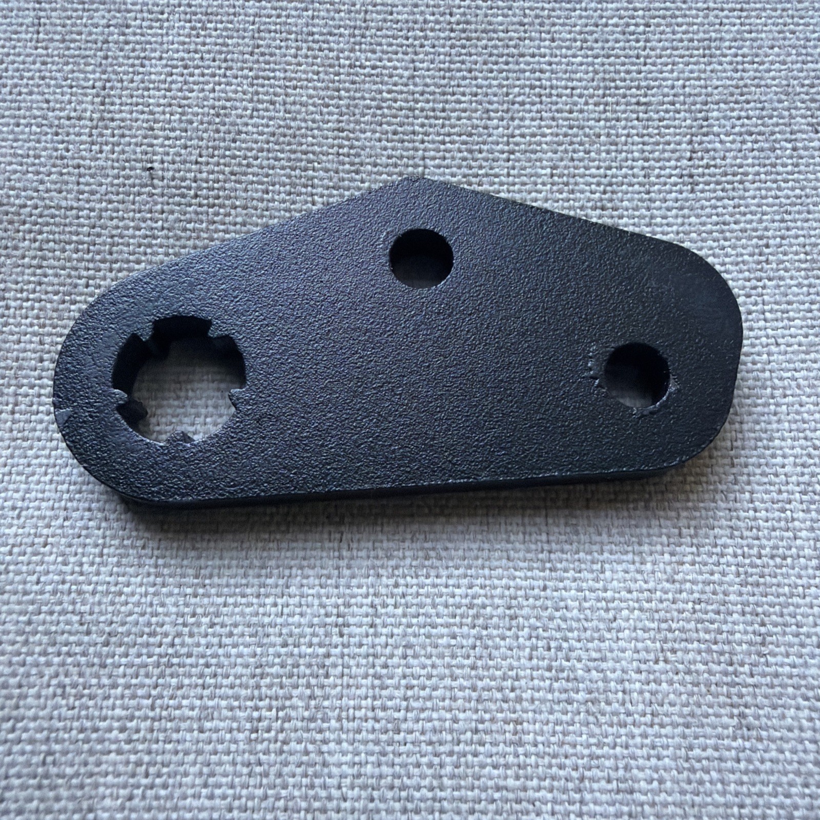 0428586 Hussmann Socket-Bottom Hinge Black