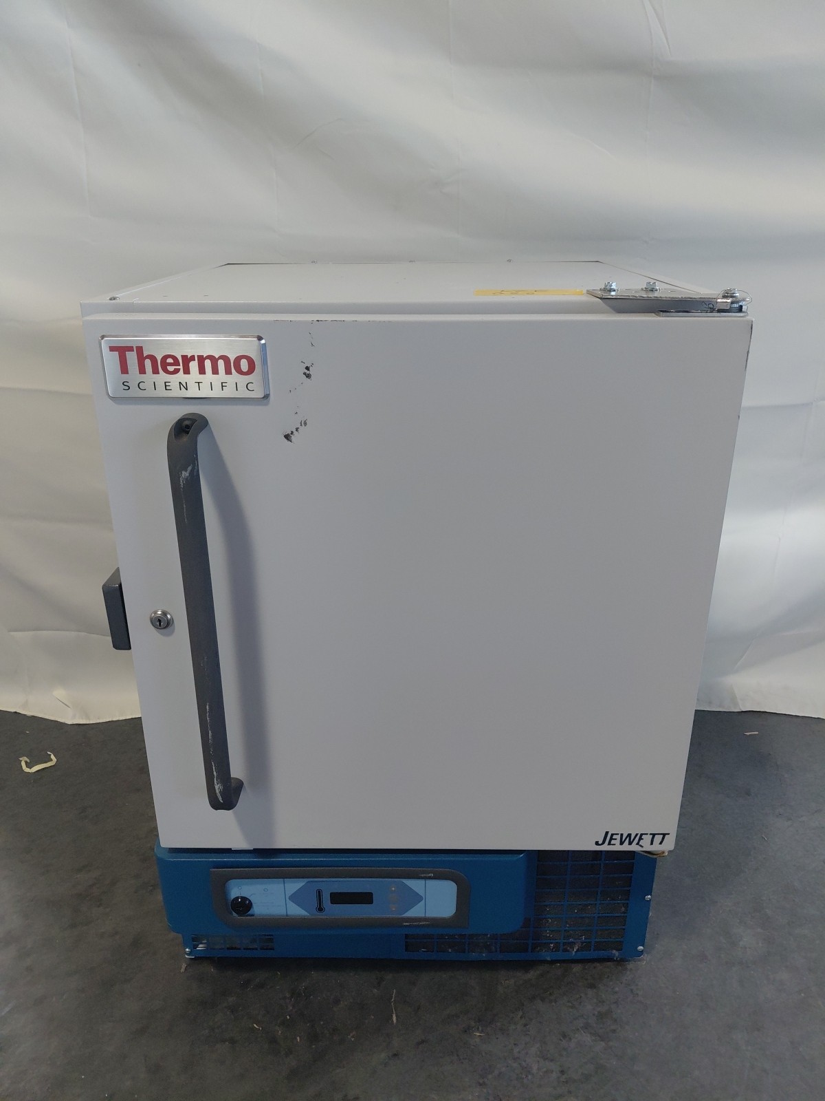 Thermo Fisher Scientific Jewett JLR404A 4.7 cu.ft. Undercounter Refrigerator