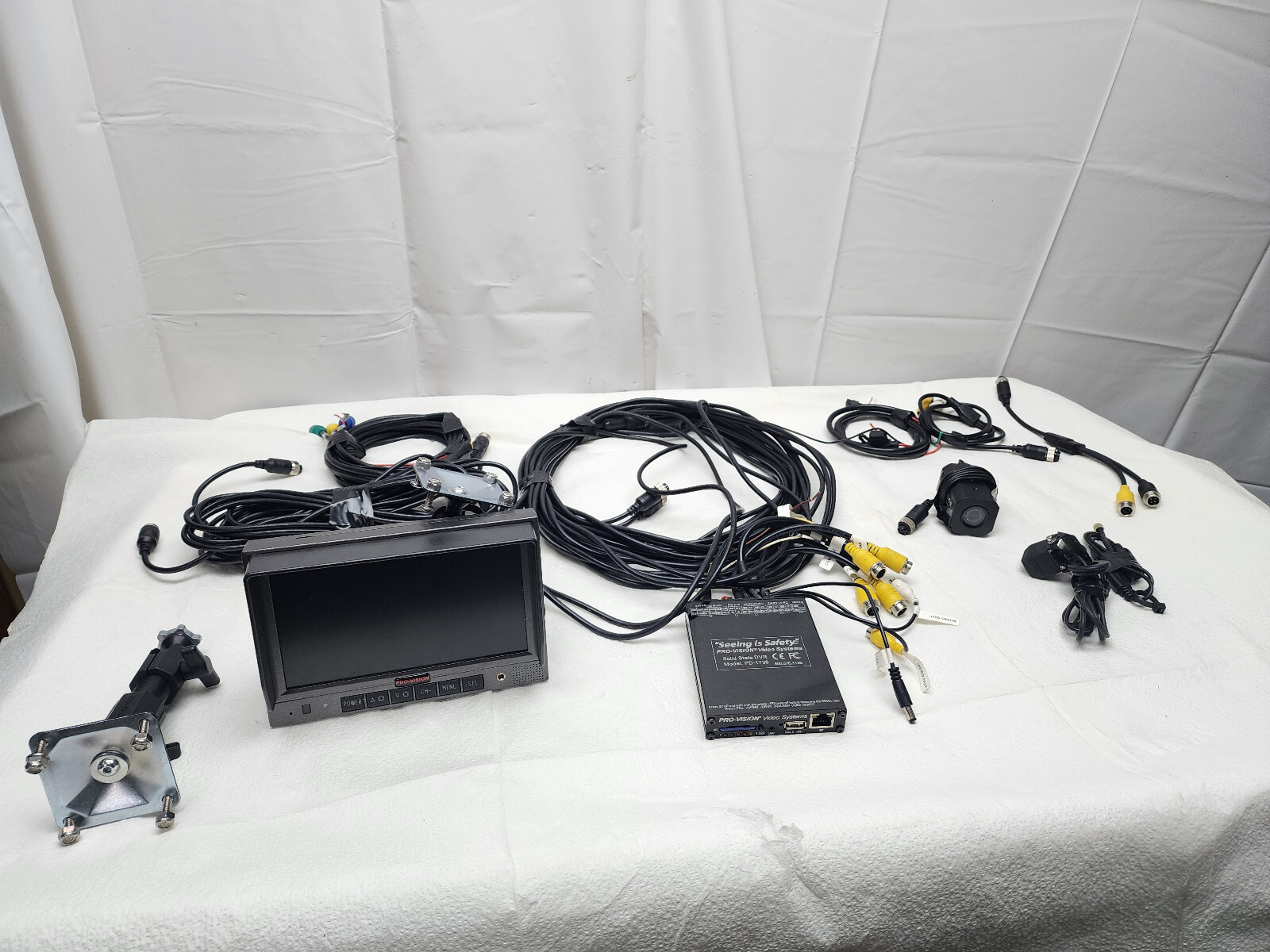 PRO-VISION MODEL IP-PM-1070S 7" LCD Monitor, PD-1736 Solid State DVR, Camera....
