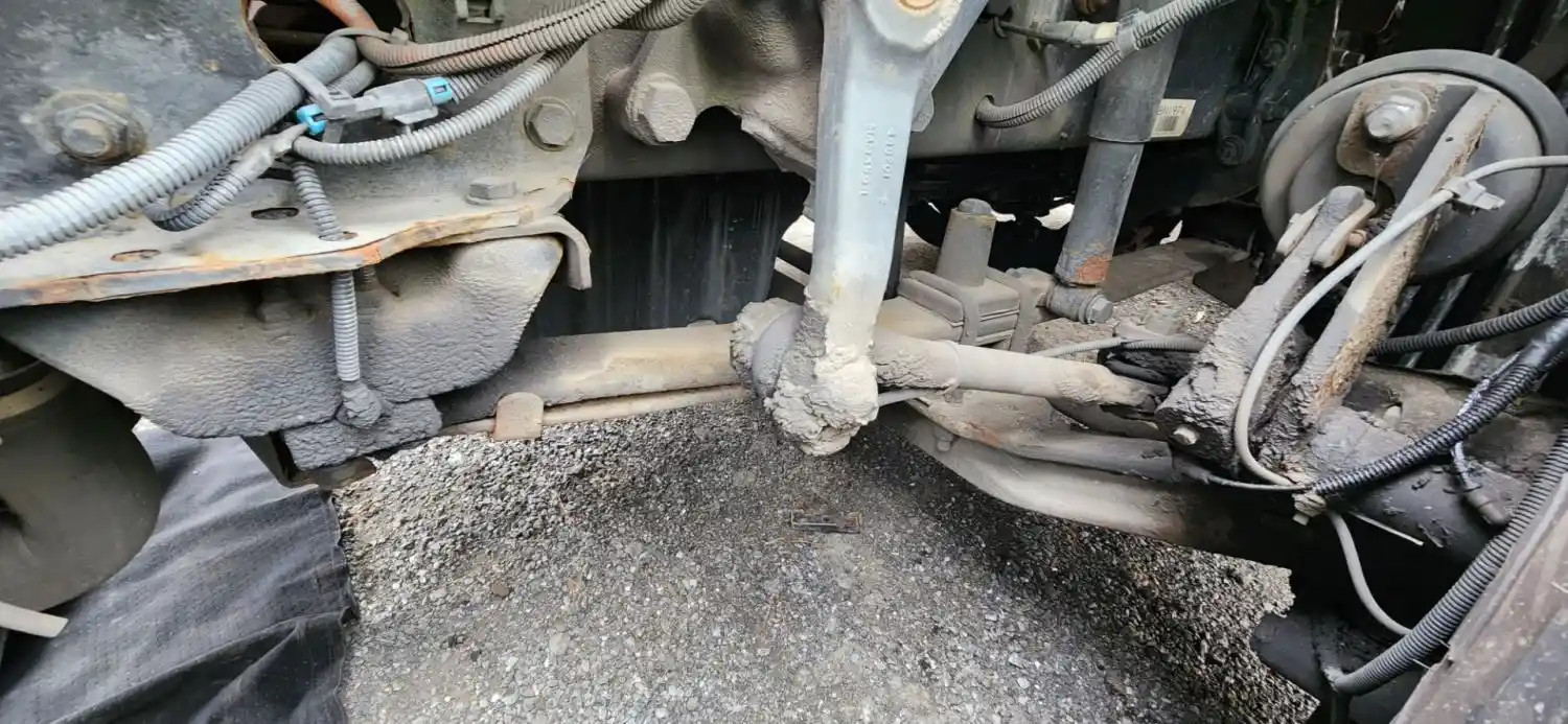 (Used) 2012 Freightliner Cascadia 113, FRONT LEAF SPRINGS Front Leaf & Springs