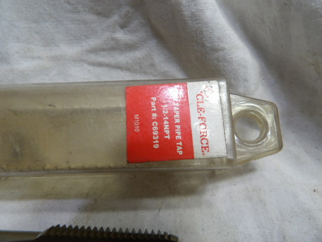 Cle-Force 1/2"-14 NPT Taper Pipe Tap