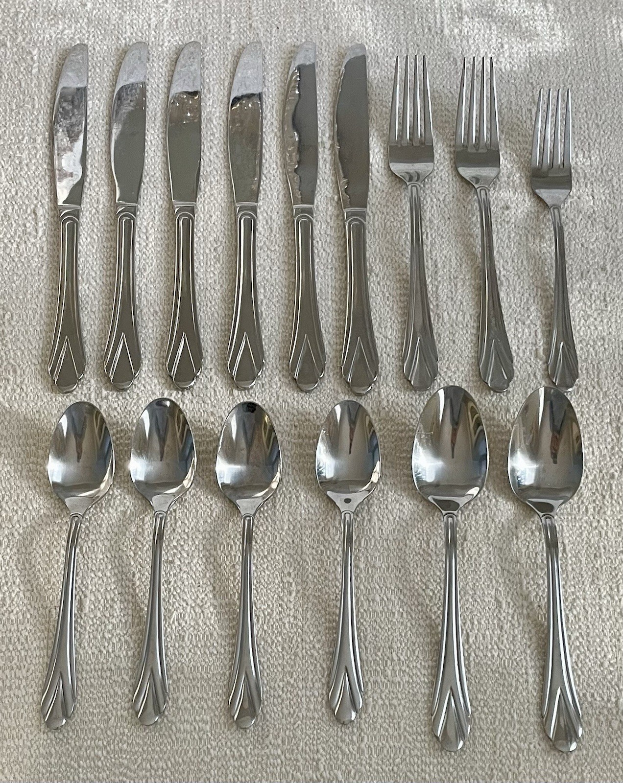 15 Piece Set Hampton Silversmiths Stainless IMPRESSIONS MIRROR