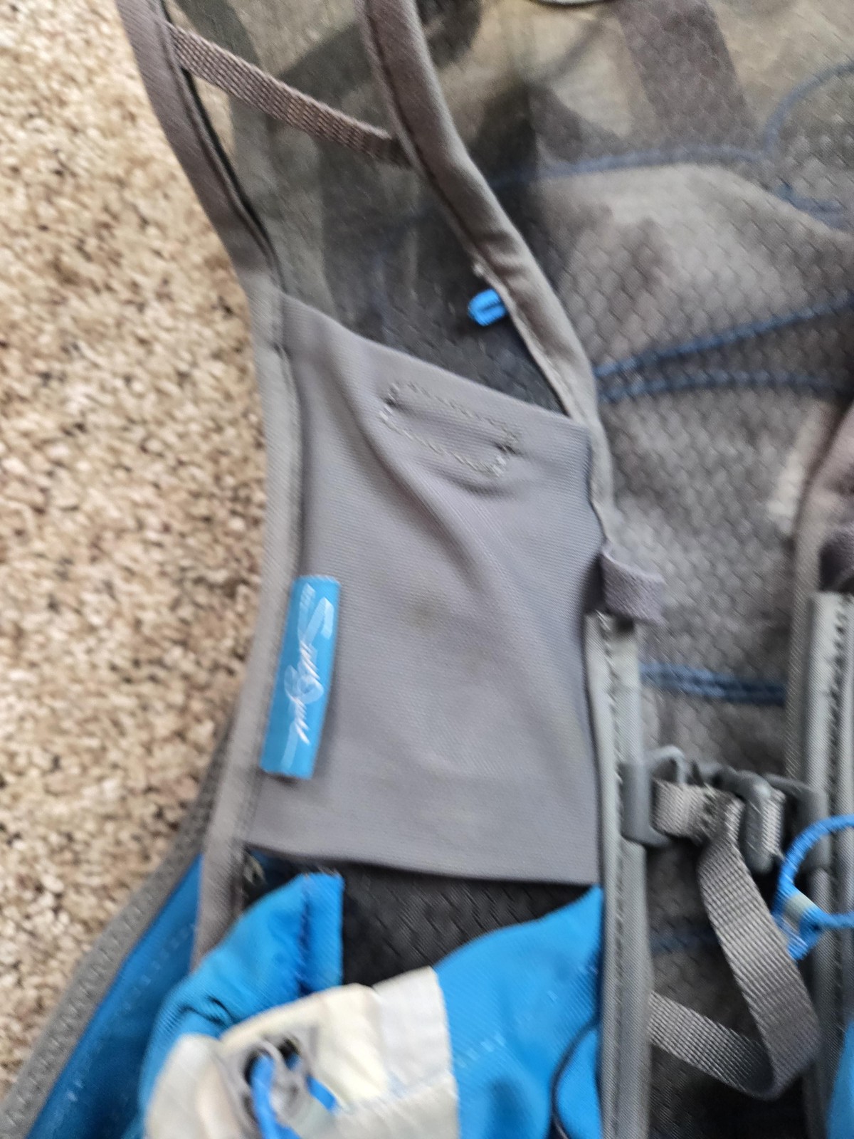 Ultimate Direction Hydration Vest Gray 32 Trail Running Pack UD Pockets