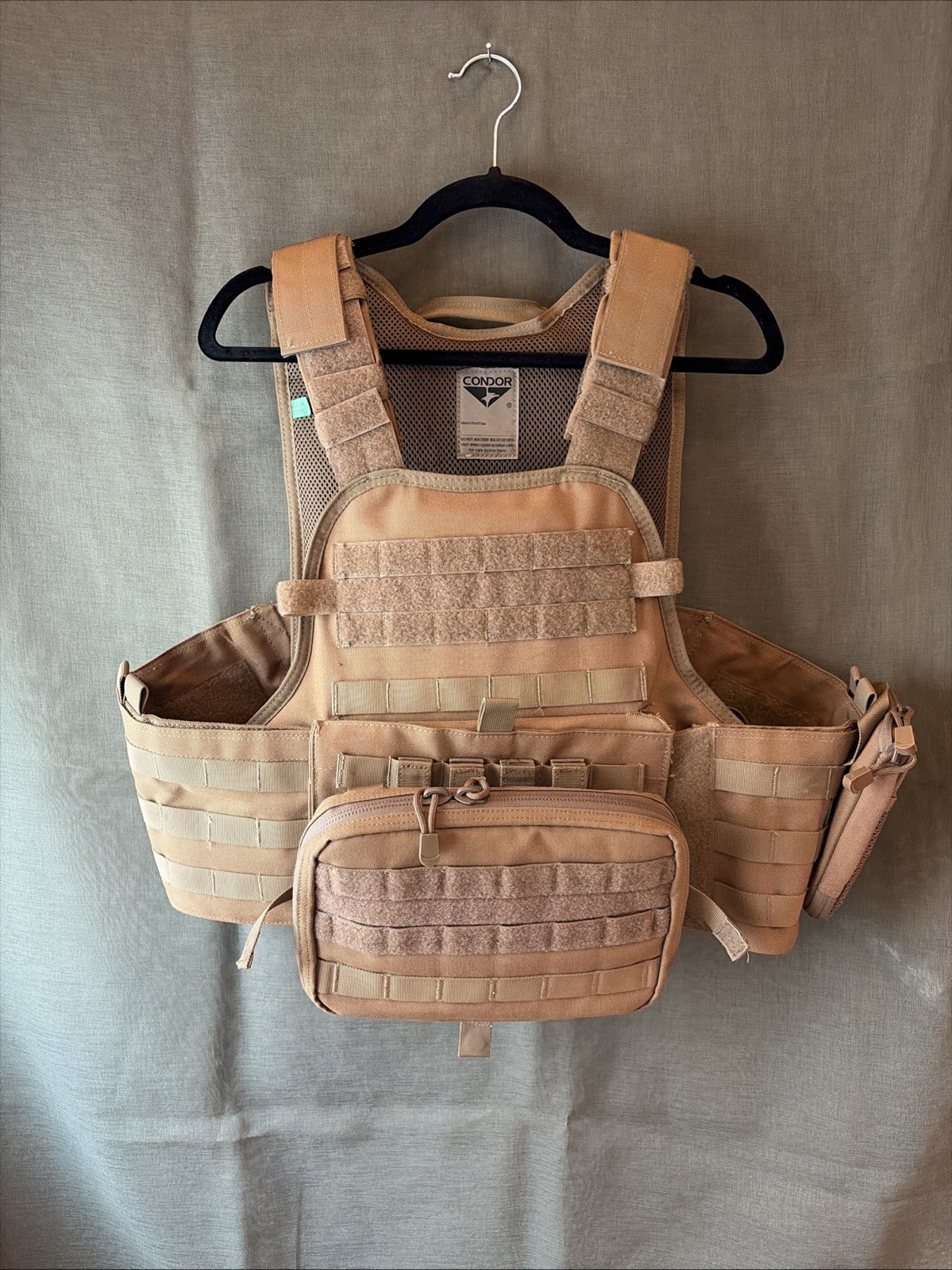 Condor Tactical Plate Carrier Vest Coyote Brown M/L with Cummerbund + Pouch