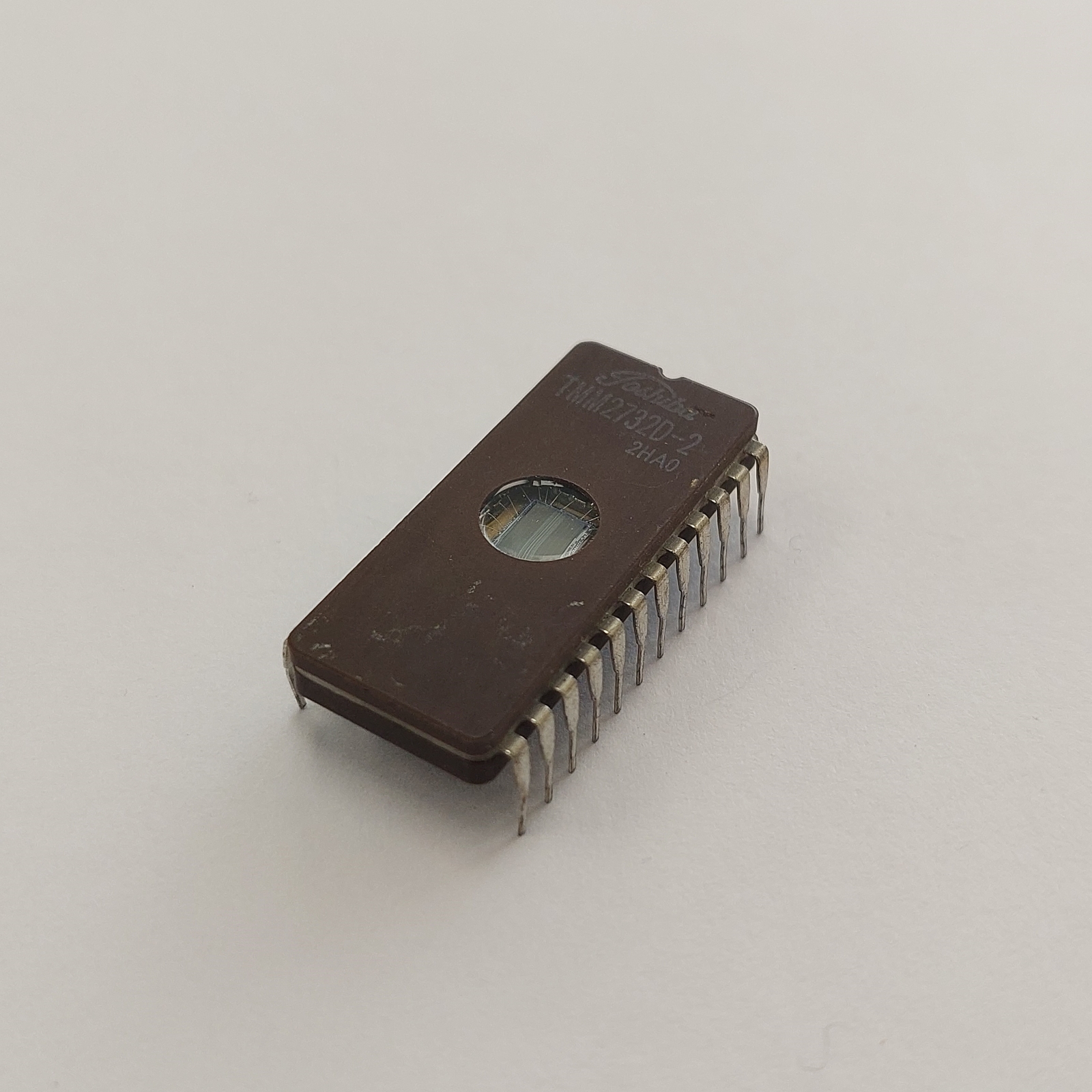 TMM2732D-2 TOSHIBA INTEGRATED CIRCUIT
