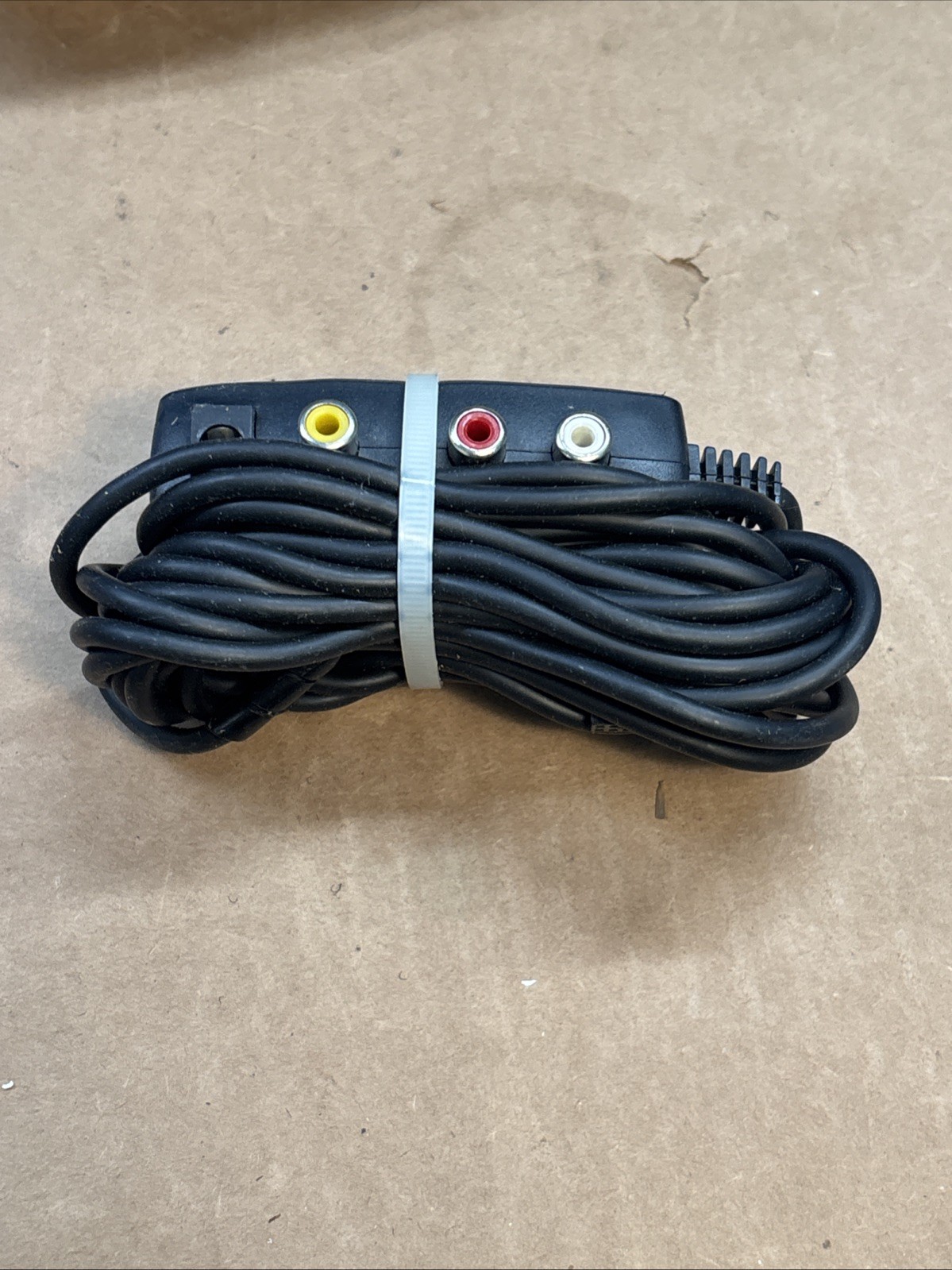 Virtual IO i-Glasses Headset Virtual Display Systems With Cords And AC Adapter