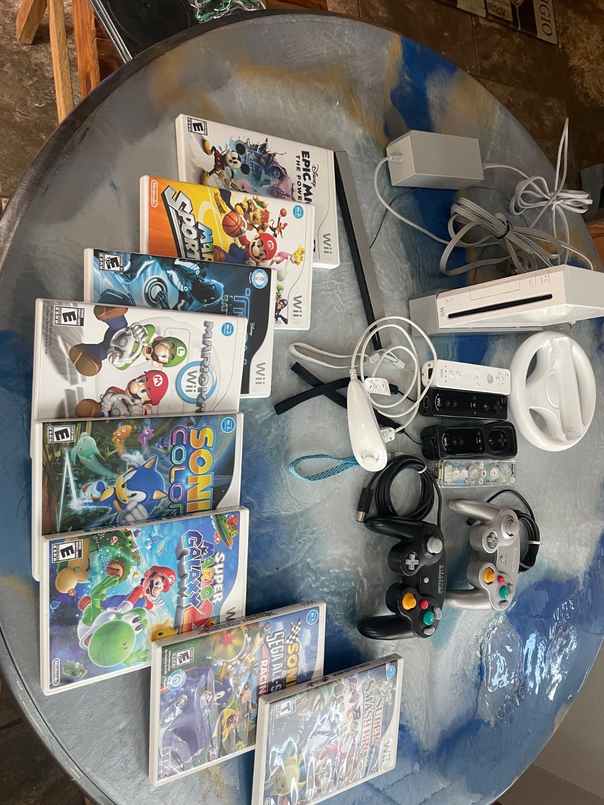 nintendo wii console bundle 4 controllers