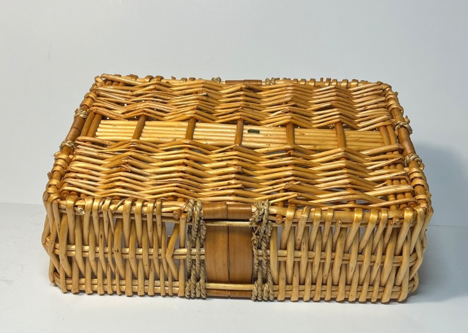 14 x 10 x 6” Rectangular Wicker Basket Natural Weave Light Brown Handle Gift vtg