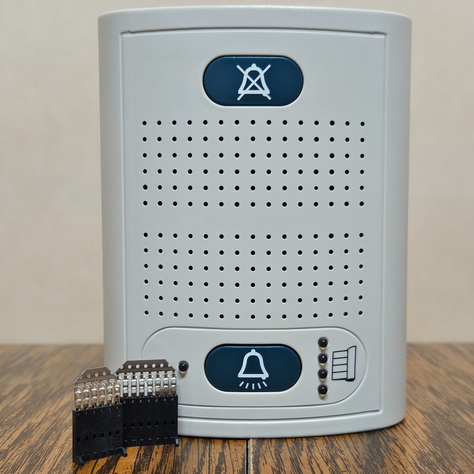 Rauland Responder 4000 R4KDY Duty Station + FREE 1x R4KCONN6 And 1x R4KCONN8