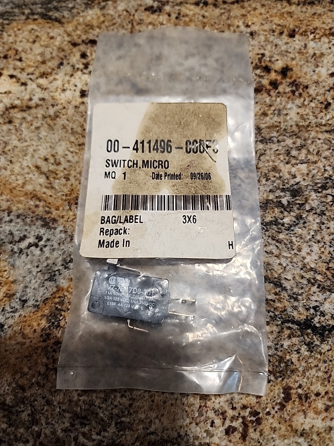 HOBART 00-411496-000F3 micro  Switch  NEW OEM