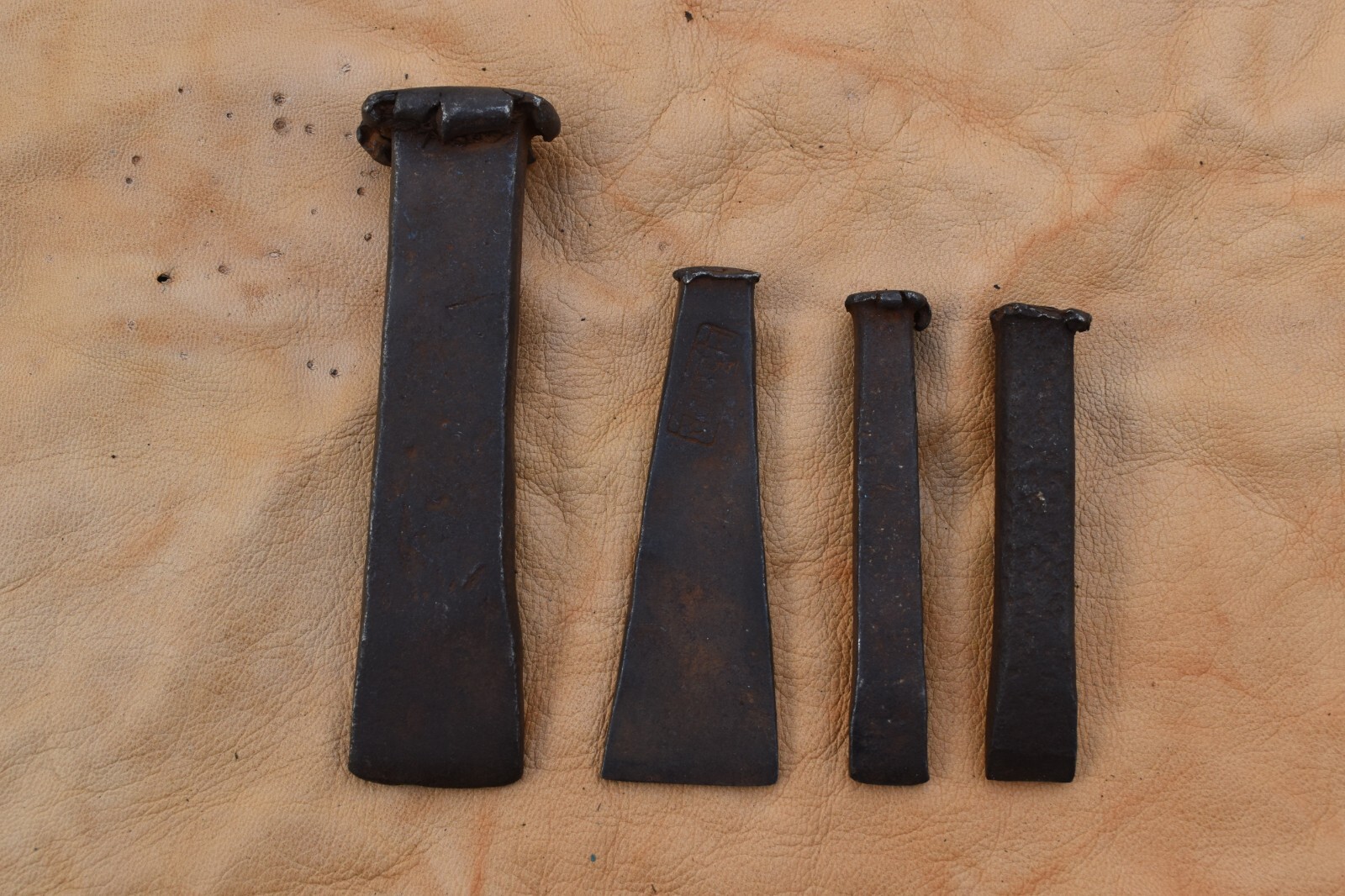 4pcs Vintage Blacksmith iron Chisel Wood Working Bricklayer Tinsmith Chisel Tool