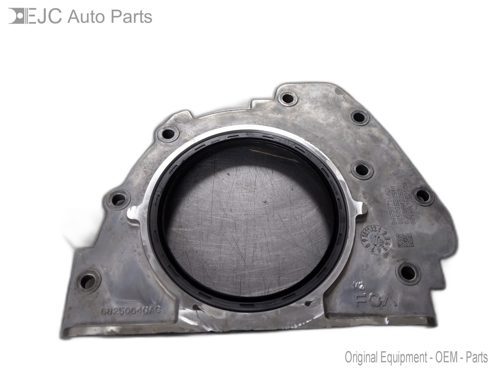 Rear Oil Seal Housing For 19-23 Jeep Cherokee  2.0 04893710AC Turbo