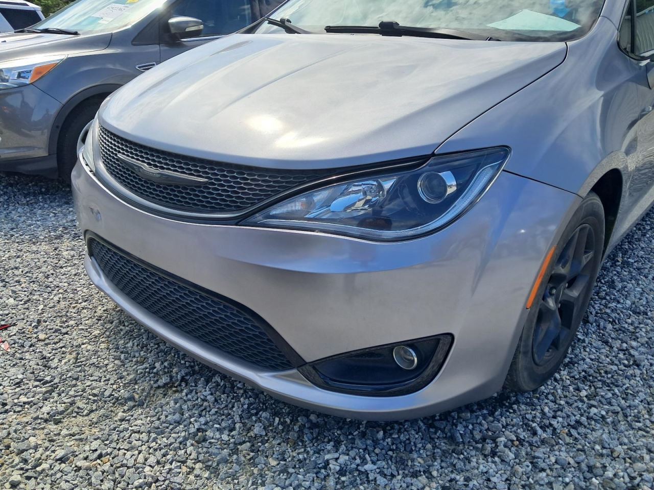 PACIFICA 2018 Glove Box 4781603