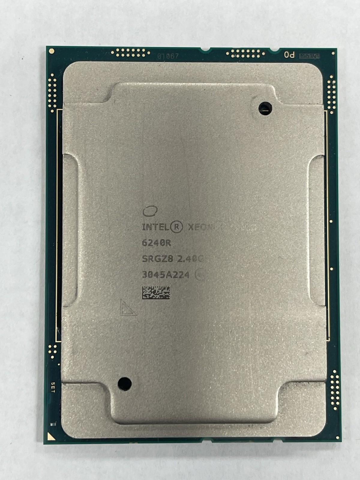 SRGZ8 INTEL XEON GOLD 6240R 2.40GHZ 35.75MB 24CORE 165W CD8069504448600