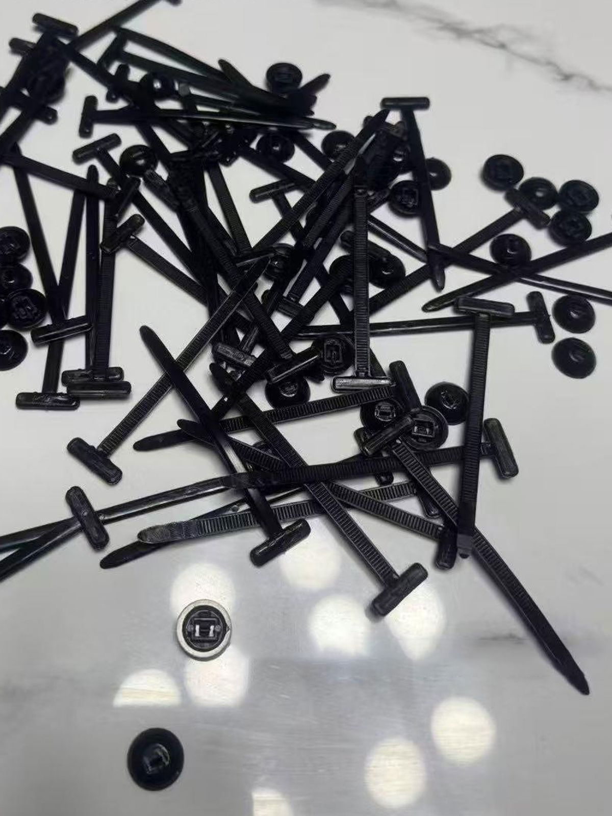 50PCS Nylon Universal Cable Tie Buckle Heavy Duty Self Locking Zip Ties Holder