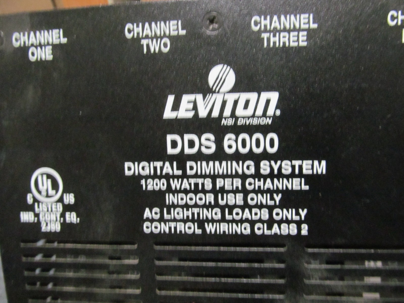Leviton DDS 60000 Digital Dimming System