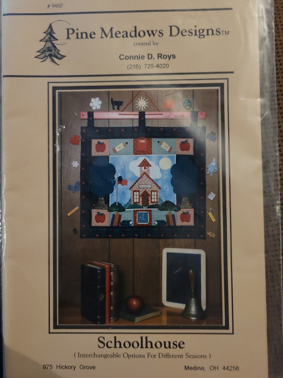 PINE MEADOWS DESIGNS SCHOOLHOUSE WALL HANGING Pieced PATTERN VTG 18.25x20.75 New