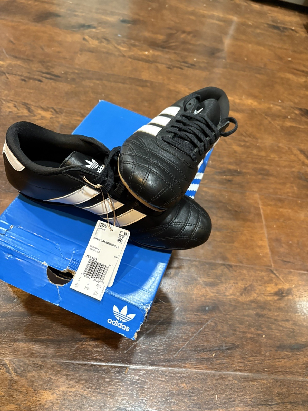 adidas taekwondo, black, size 8.5, NWT/box