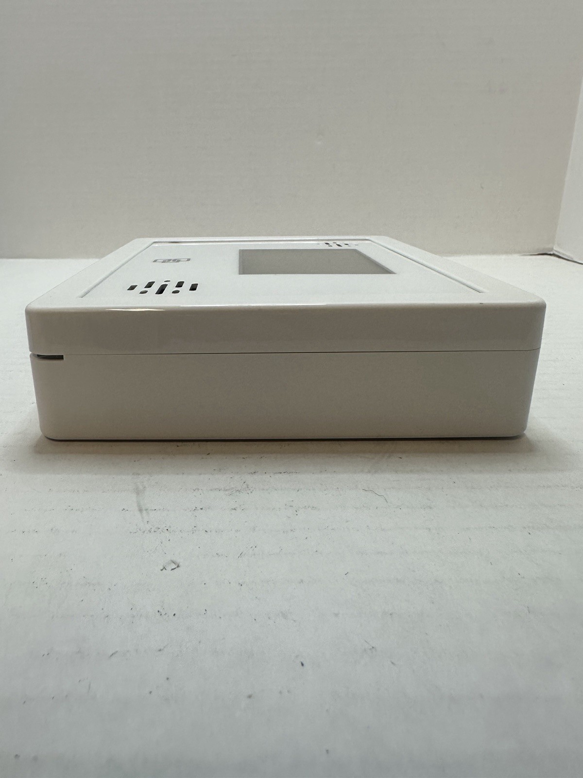 Interlogix Simon XTi Control Panel with transformer 600-1054-95R-12