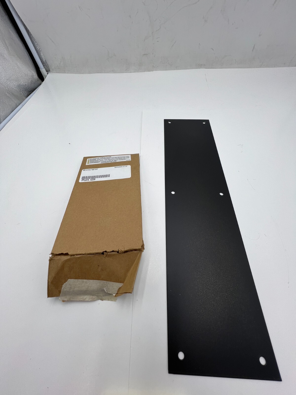 8200 4x16 Black Push Plate 12226 Thin Metal