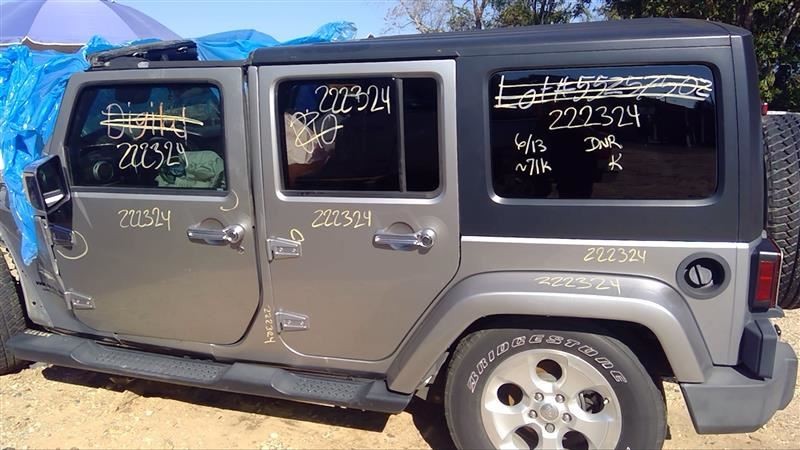 WRANGLER 2013 High Mounted Stop Light 694570