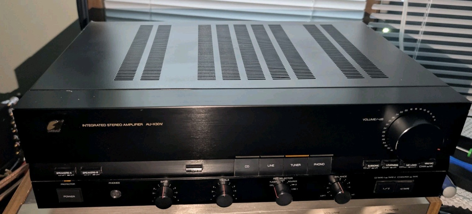 Sansui AU - X301i Integrated Stereo Amplifier