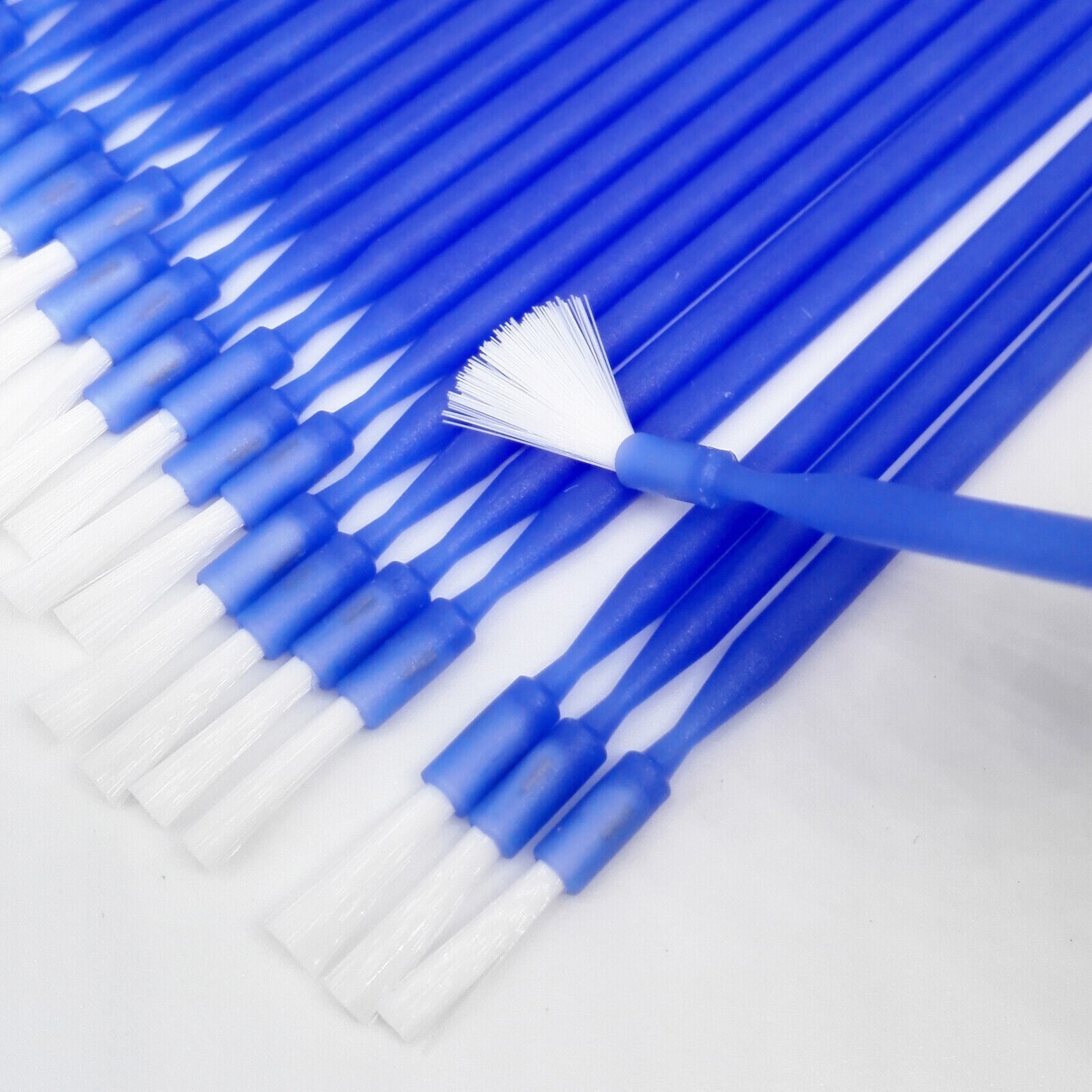 100 Pcs/Pack Dental Disposable Single Gingival Brushs Micro Applicator Blue/Pink