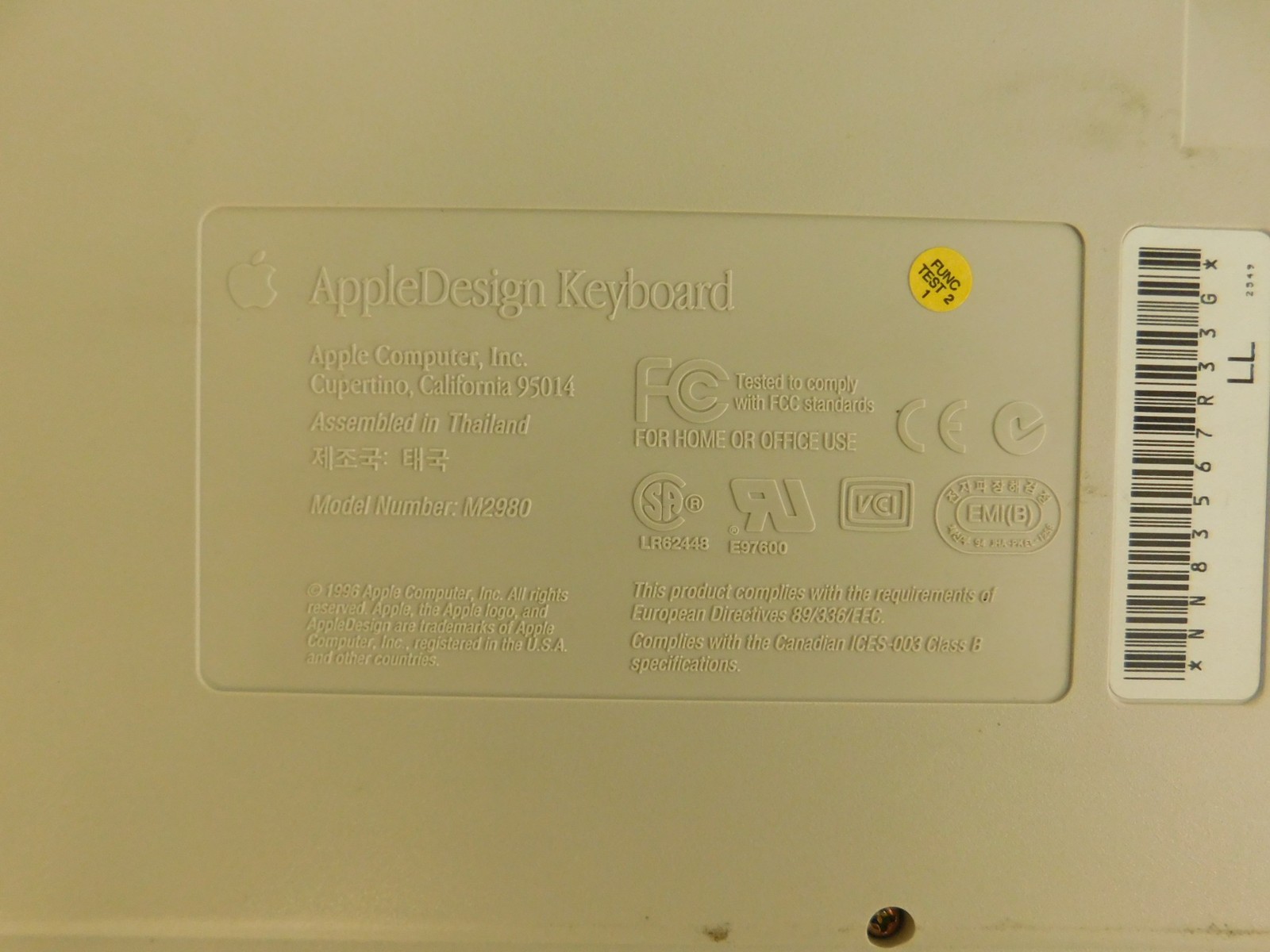 APPLE DESIGN KEYBOARD MODEL M2980 (MIQ59)