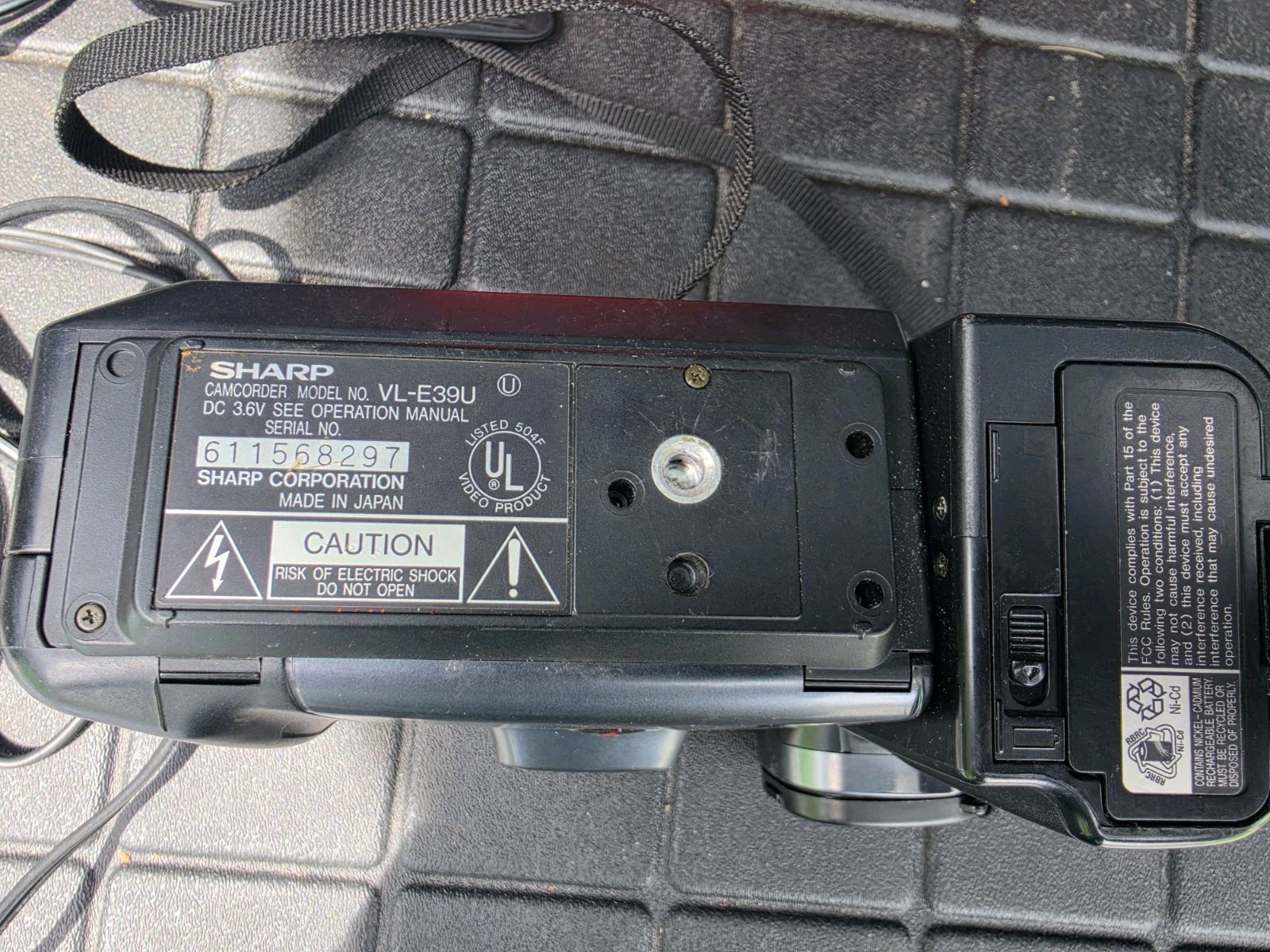 Sharp Viewcam VL-E39U 8mm Video 8 Camcorder VCR Video Player - Working