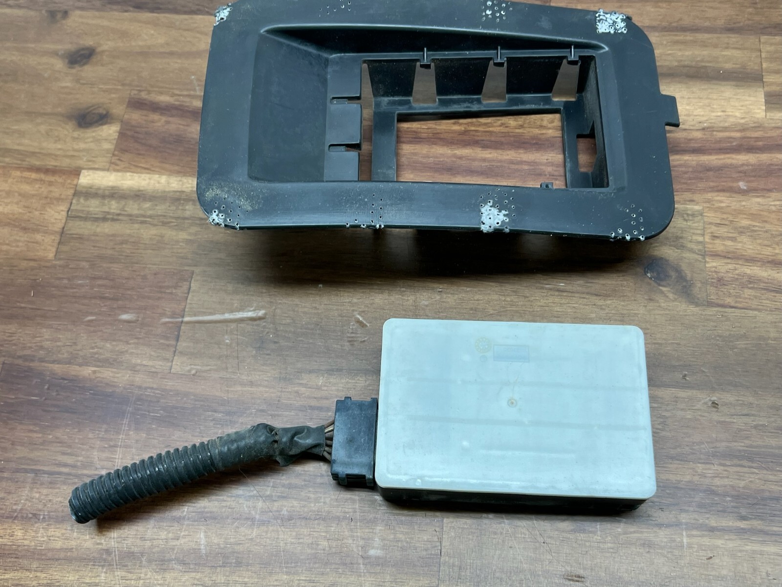 2011-2013 Charger Durango Jeep Blind Spot Detection Sensor 56038942AA OEM