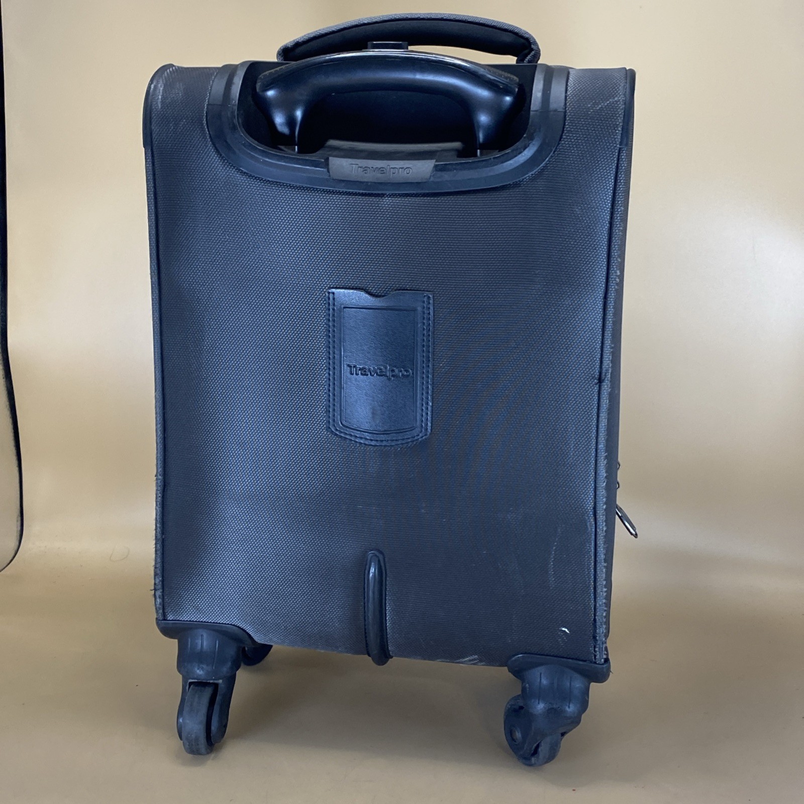 Travelpro 4 Wheel Expandable Spinner, #TP5086T5705 Clean Interior, USED