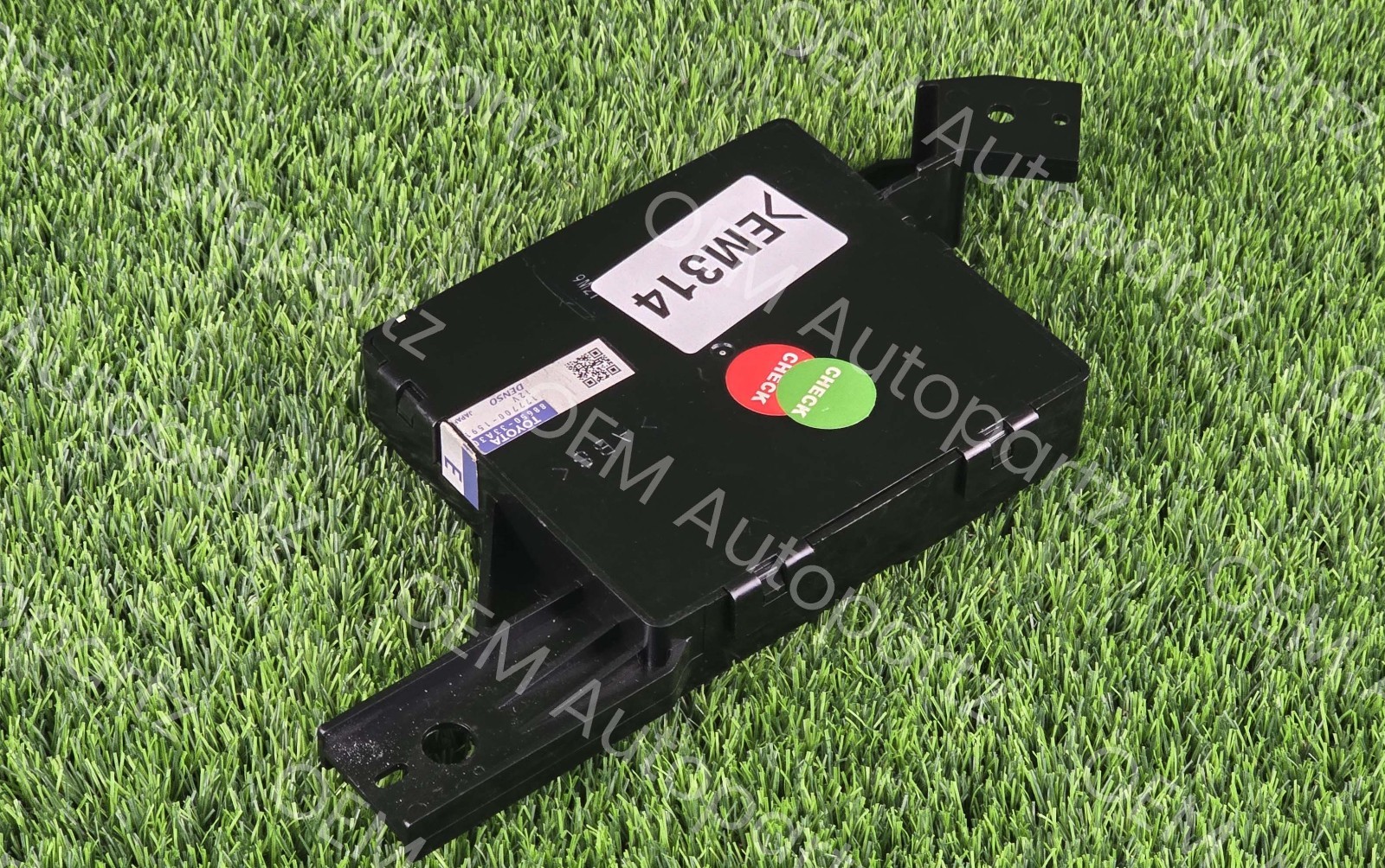 Lexus ES350 2010-2012 A/C Amplifier Temperature Control Module 88650-33A30 OEM