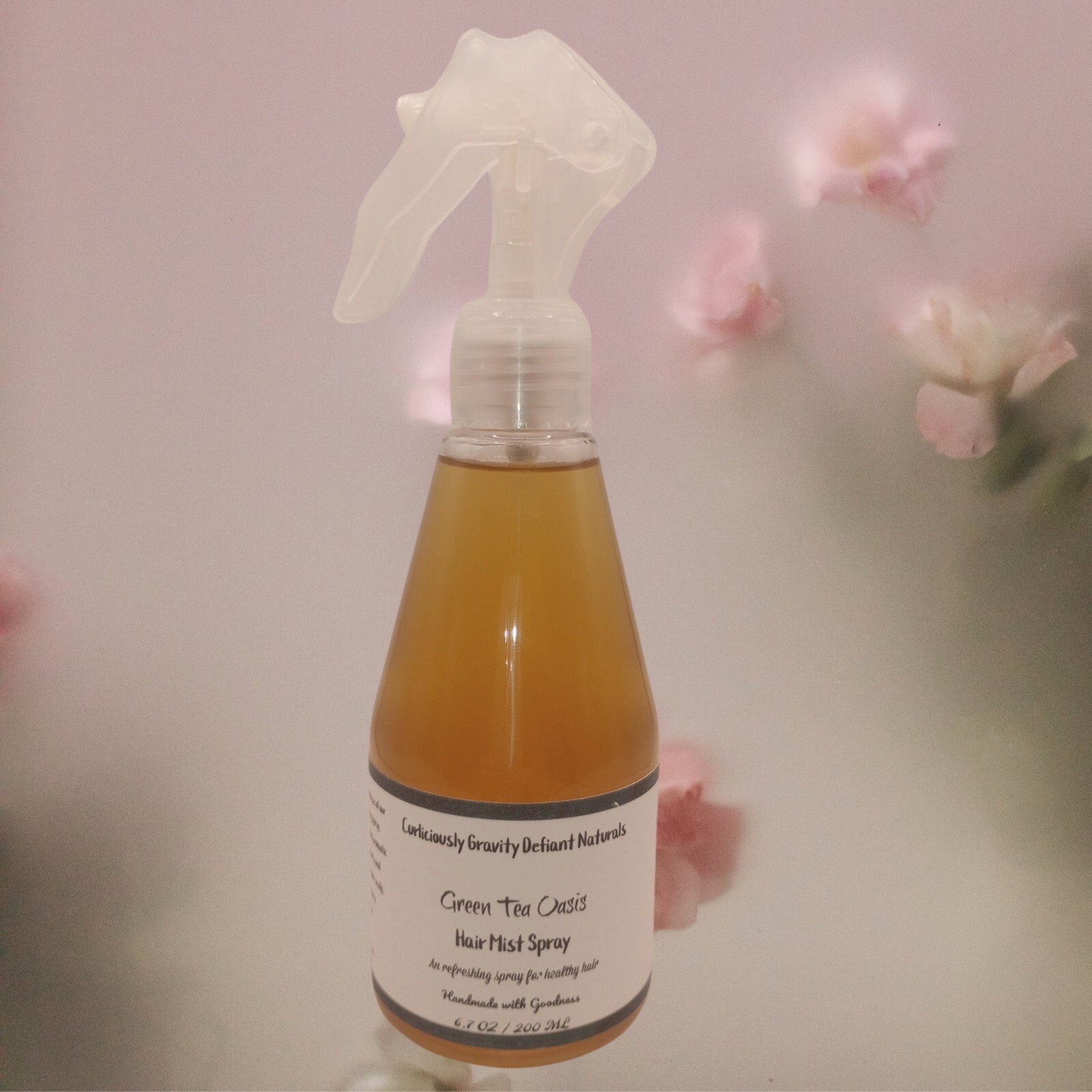 Green Tea and Ginger Oil Free Refreshing Hair Mist