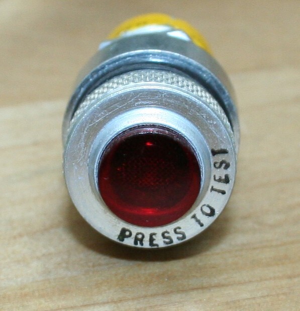 Marco Oak Industries VM903-36 Push To Test Indicator Light 6210-00-919-4694 NOS