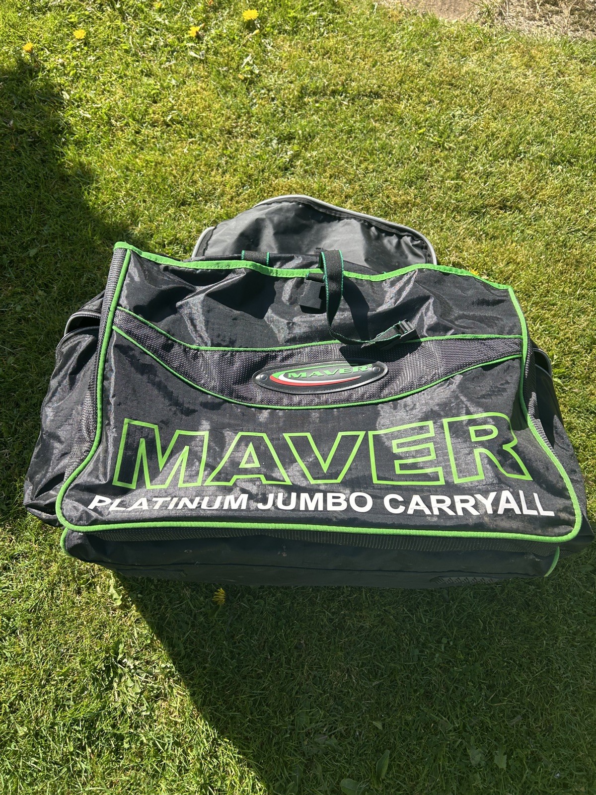 Maver Signature Jumbo Carryall Large Fishing Bag. Excellent Condition