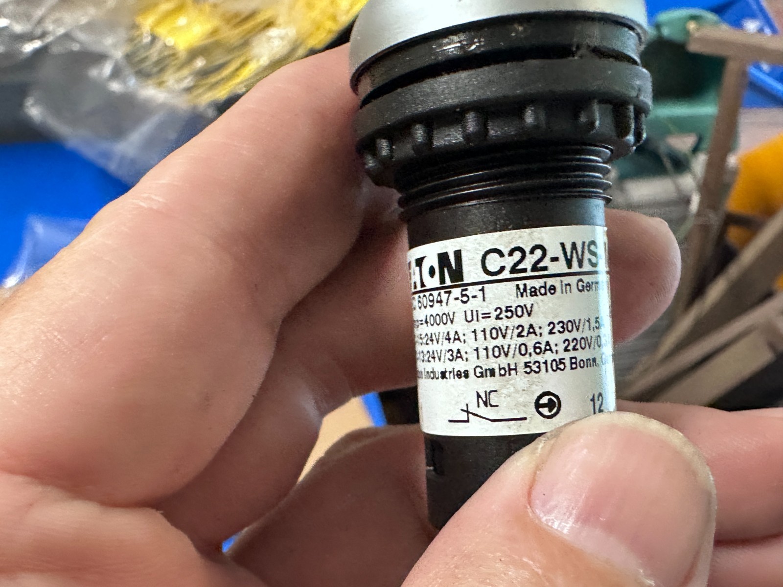 Eaton C22-WS-MS1-K01 Compact Pushbutton Selector Switch (Lot of 2)