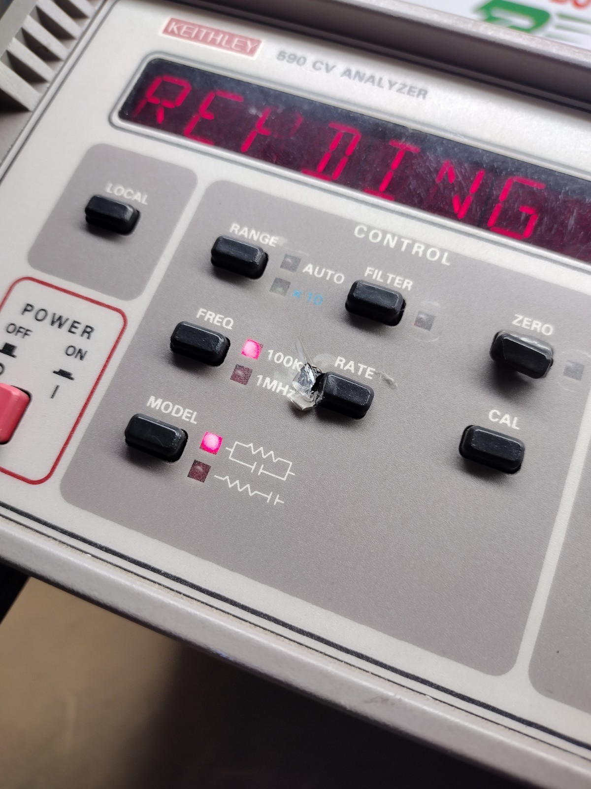 Keithley 590 CV Analyzer - Powers On - Read Description - w/PwrCrd - FOR PARTS